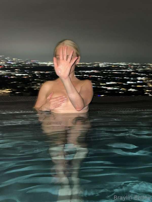no paparazzi please 😇Message me, lets play!😘