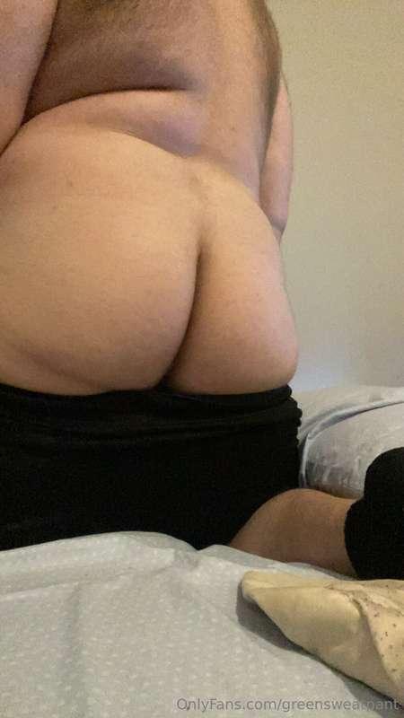 Here’s some ass for you guys if you want it