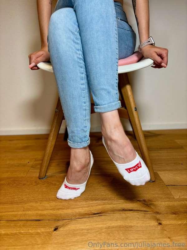 They say true beauty lies in the details… and I've got plent..