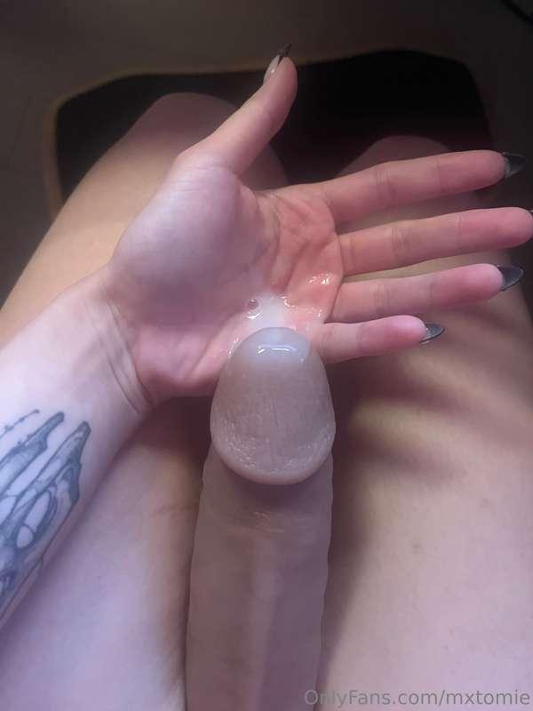 Open wide, slut