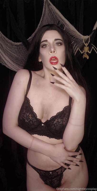 nightleycosplay image #2