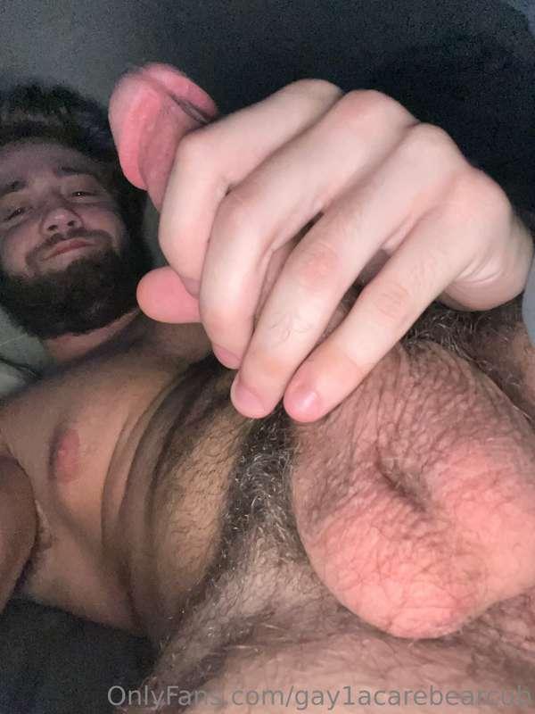 Hunters feelin better after gettin all 4 wisdom teeth 🦷 pull..
