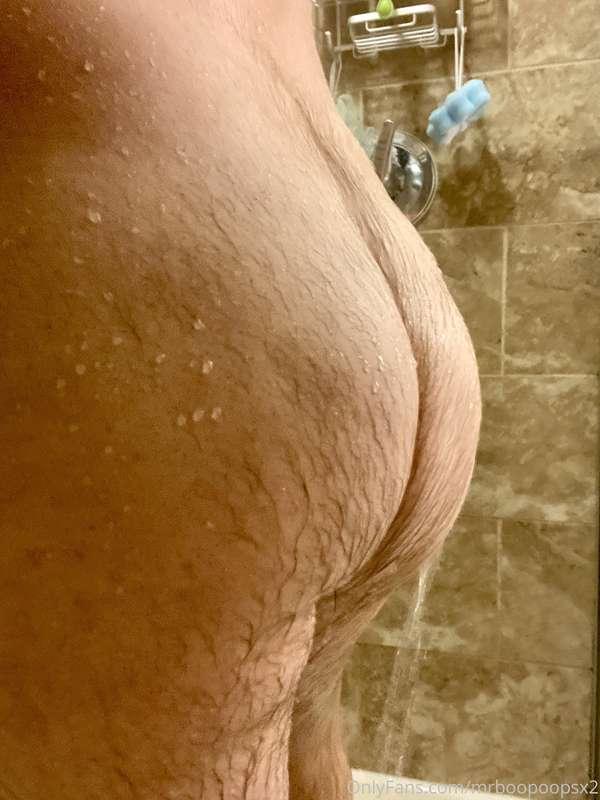 This is a new angle 😘 my ass has been said to be "chiseled b..