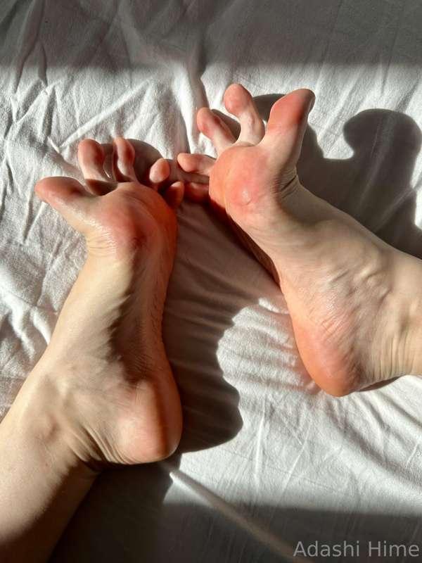 ☀️👣 Sun salutations