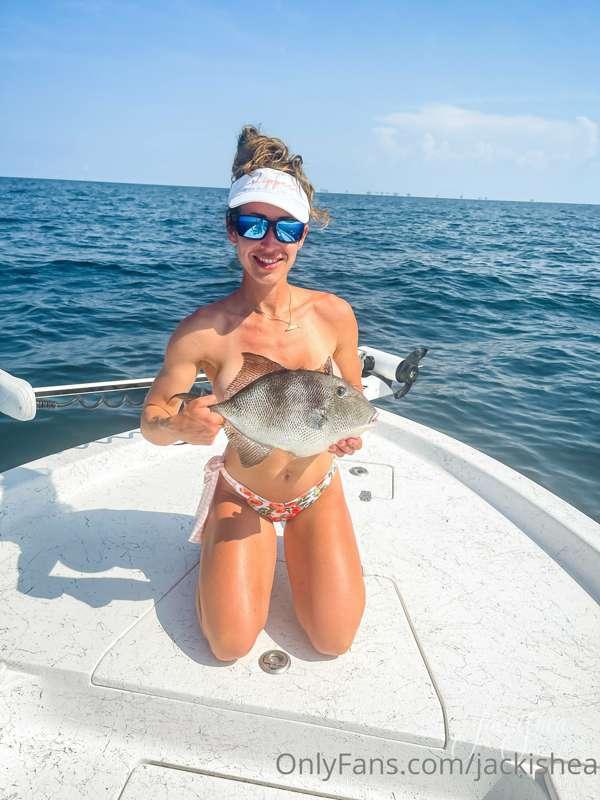 Triggerfish bra!! (And cleaning my slimy fingers off afterwa..