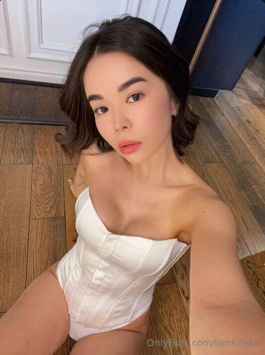 @asian_cake
This is the cutest Asian girl you've ever seen😇U..