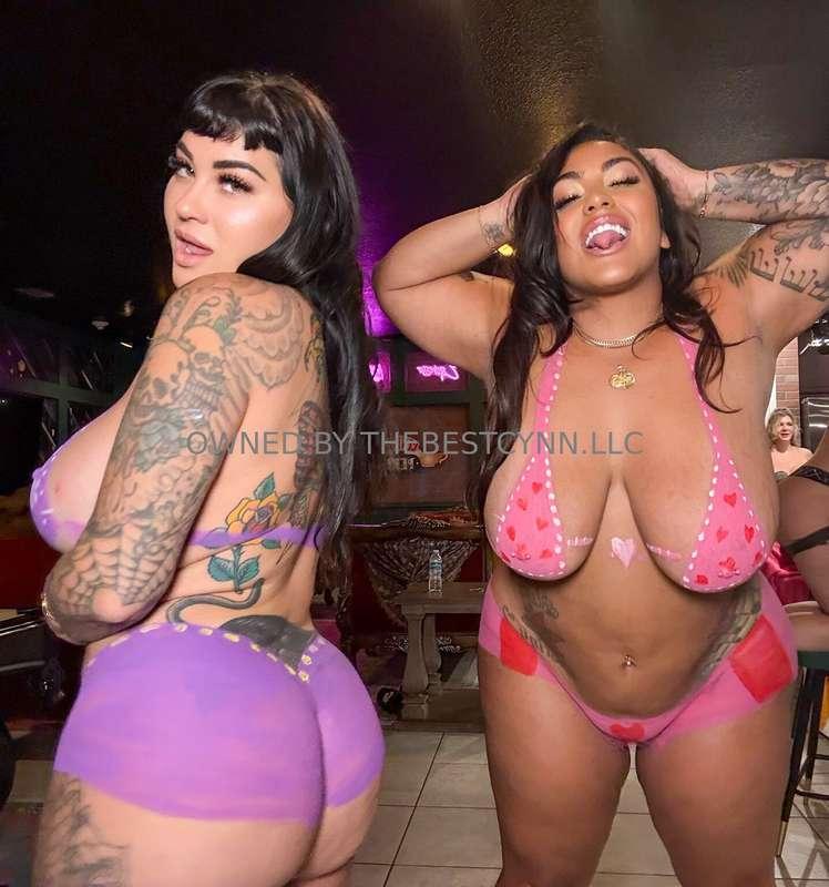 A bunch of baddies getting messy with paint! SHOWER AFTER PA..