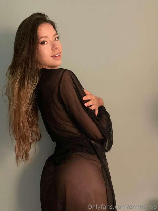 whisper your next move in my DMs 😽