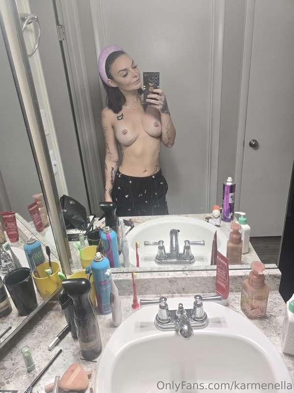 I need yall to send me some money so I can leave work early ..