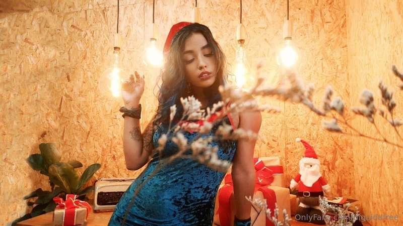 Santa’s little secret is out 🎅🔥… This Christmas, I’m bringin..