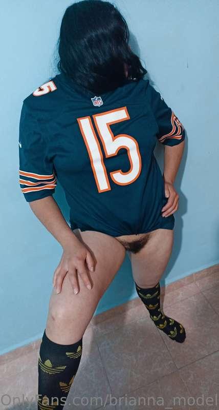 Hello, would you like to come and tackle me 🏈
Hola, te gusta..