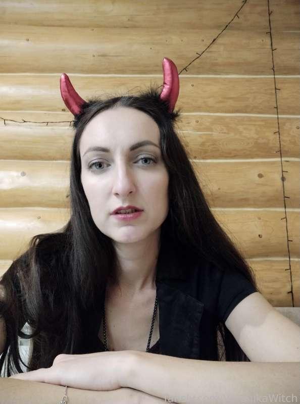 veronikawitch image #1