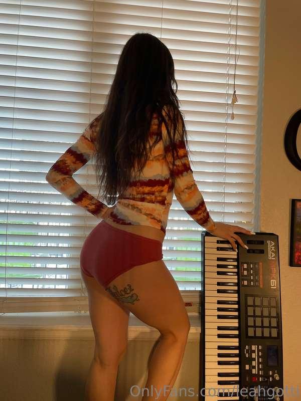 Send me some video inspiration baby✨ tell me something or so..