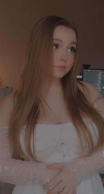 White dress ! (All tiers+)
