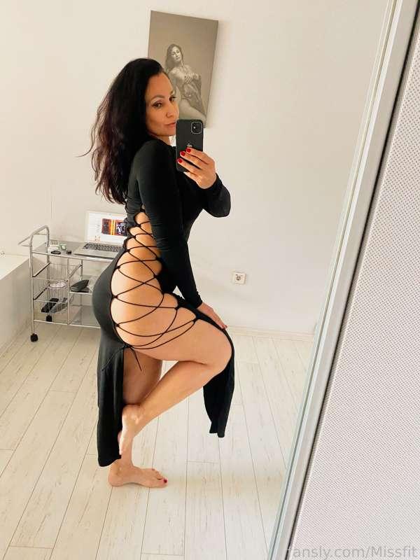 🖤

#fyp #ass #bigass #sexy #body #dress #hot #videocalls