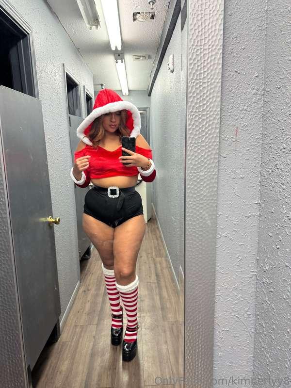 gooood morning luvs here’s a few from last night 🫶🏽