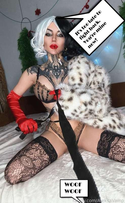 Yesss. 
Like this🐶 Now you're mine😈


#fyp #mistress #goth #tattoos #mommy #altgirl #petplay #cosplay