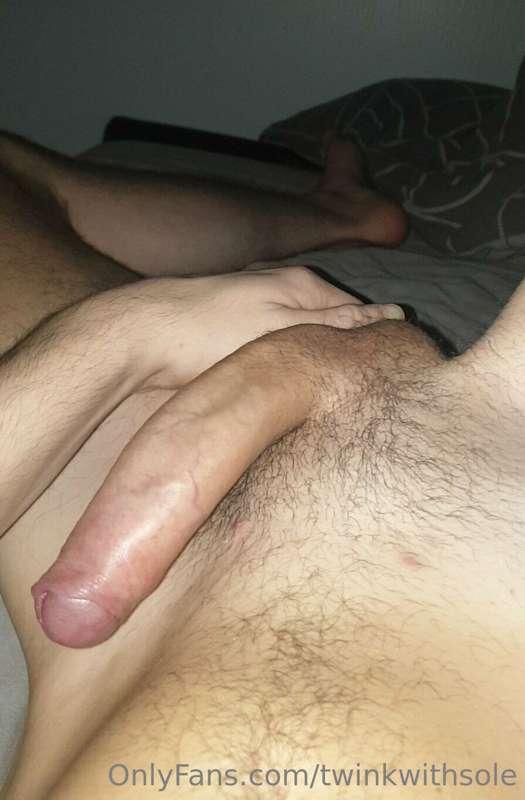 morning boys, wanna suck?