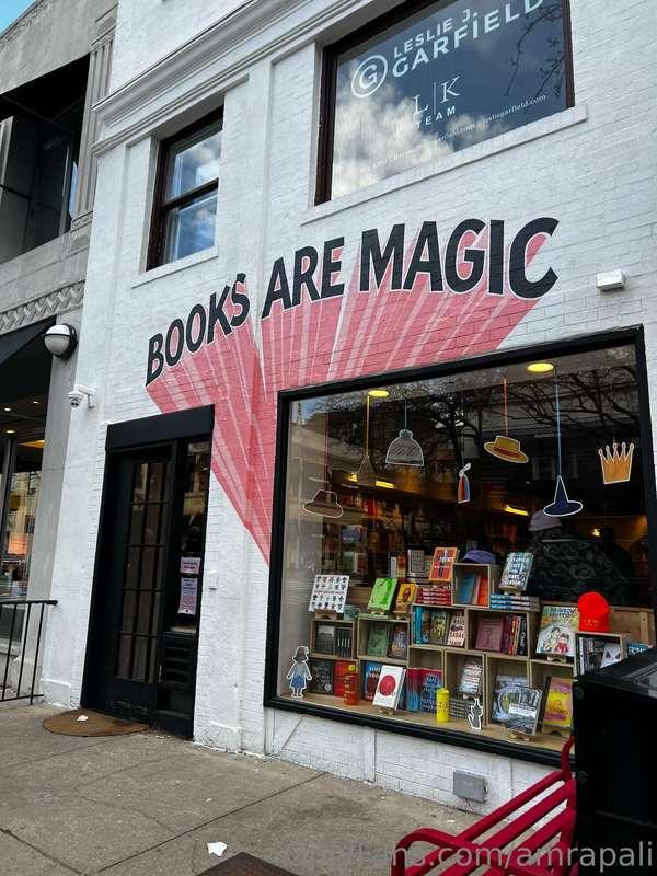 They really are. What’s on your reading list right now? 📚