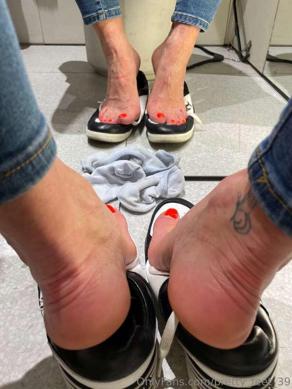 pretty_feet_39 image #0