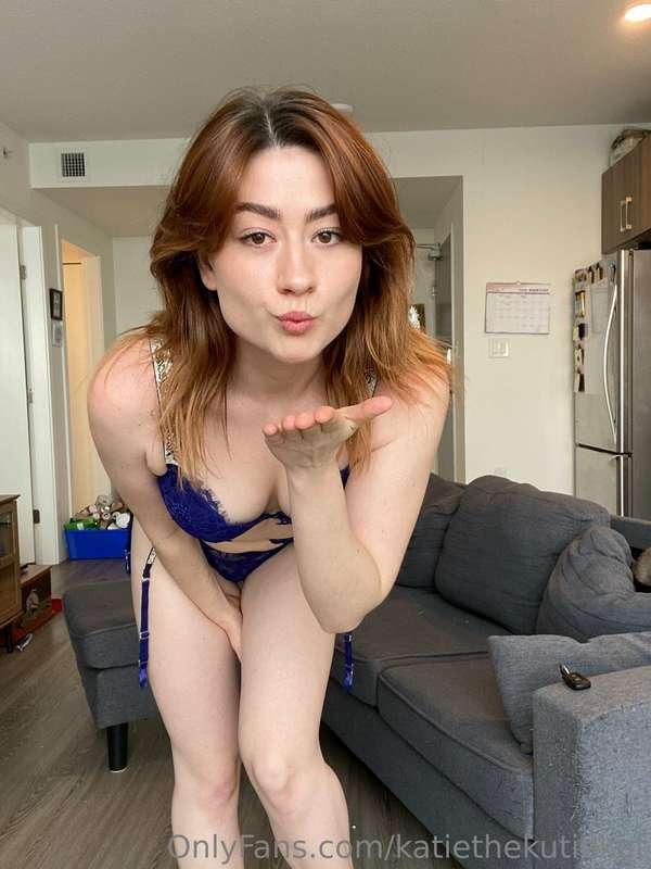 Come join me for a glass of wine!🥂