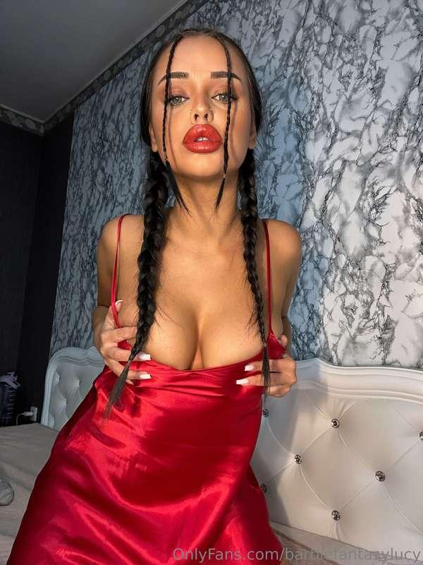 ## What if we have a sleepover just you and me tonight 😈?? y..