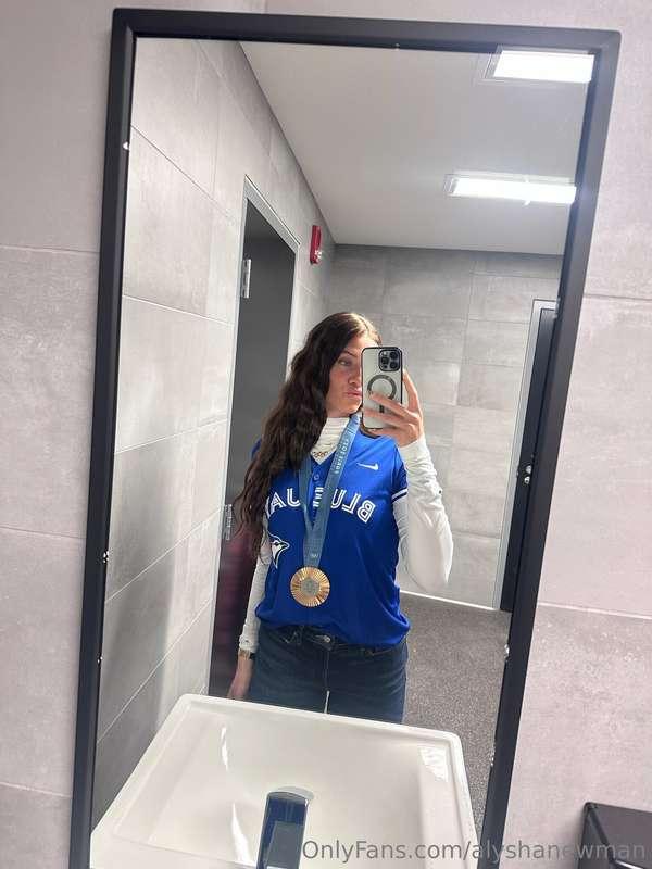 a lil throw back to the Blue Jay's game 💙⚾️