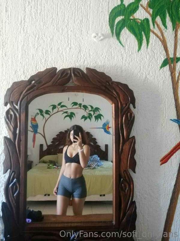 Working out, would you join me?🔥  Tips are rewarded with vid..