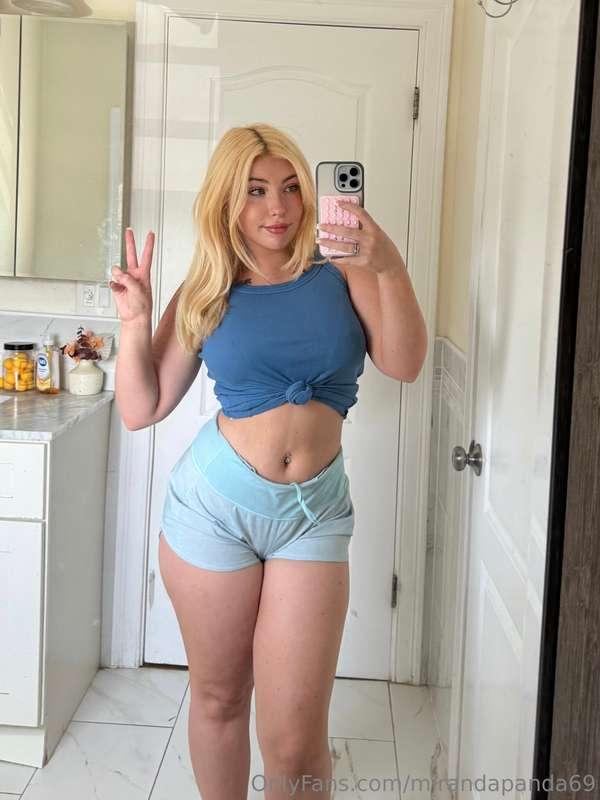 like if you think i should go live this week🫶;)