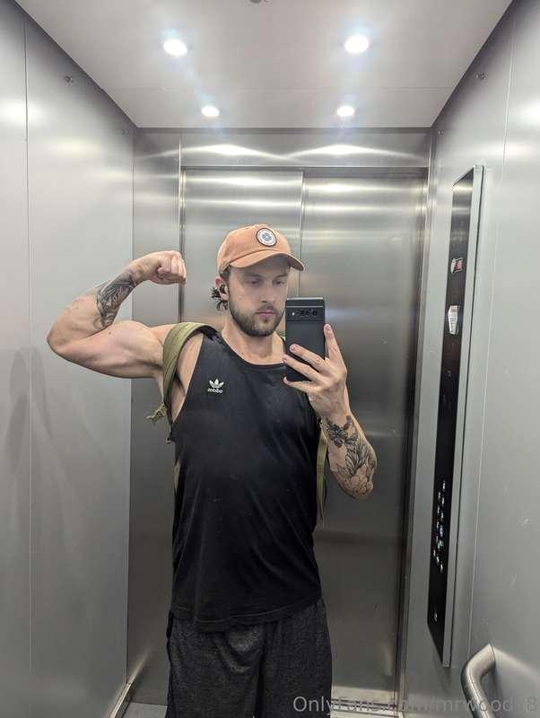 💪