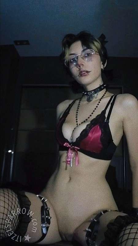 itzel2002 image #6