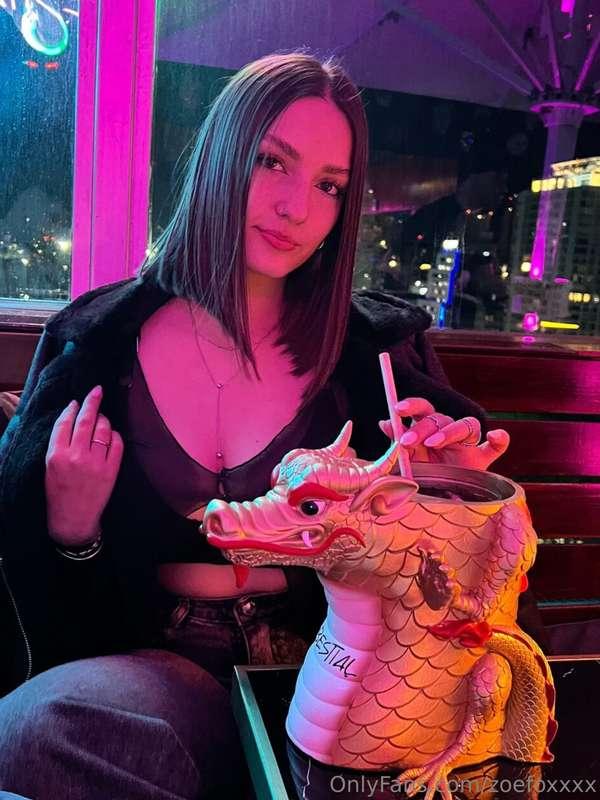 Night of exotic drinks... and beautiful views🎀  Ready to rei..