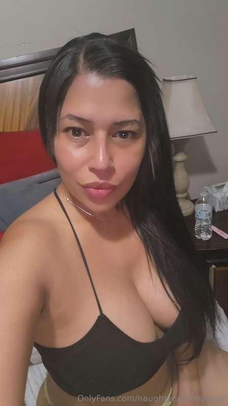 Everyone meet Savanna, a spicy Latina and my close friend! S..