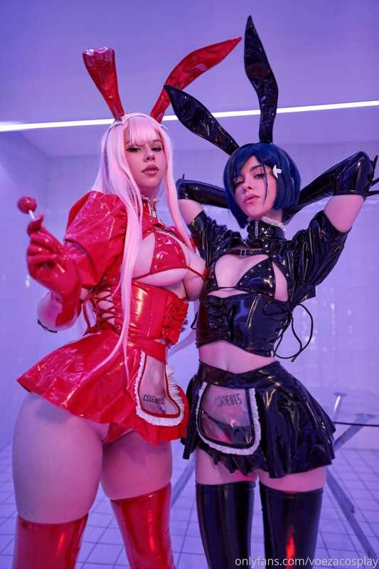 Two latex Bunny Girls ❤️🖤 Exclusive collaboration set with m..