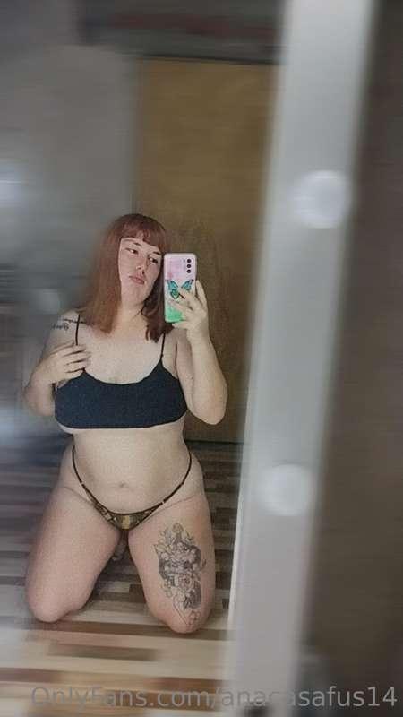 Talk to me honey, I'm ready to play!!😏
Look how I wait for y..