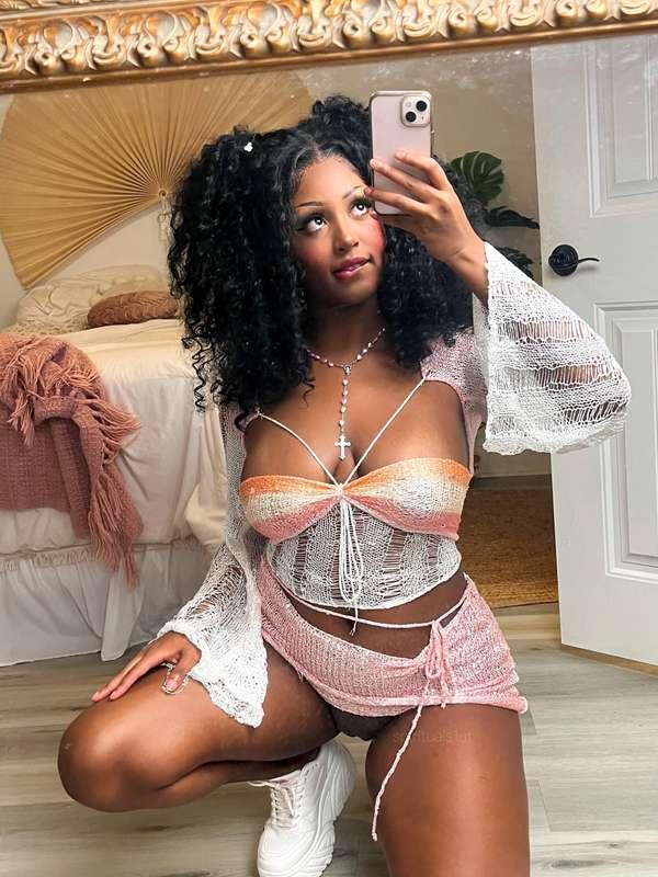 i forgot my panties 🥹