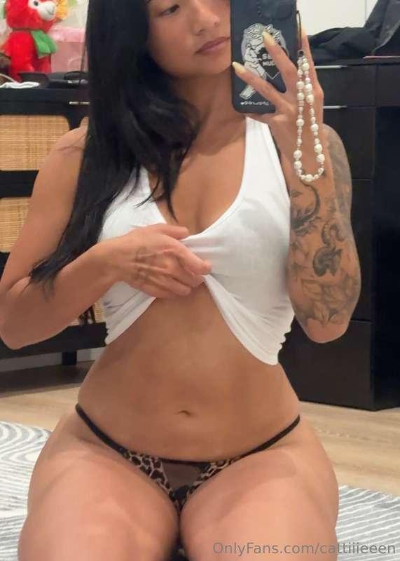 rawr XD but make it slutty cause it’s OF 👅 (please someone s..