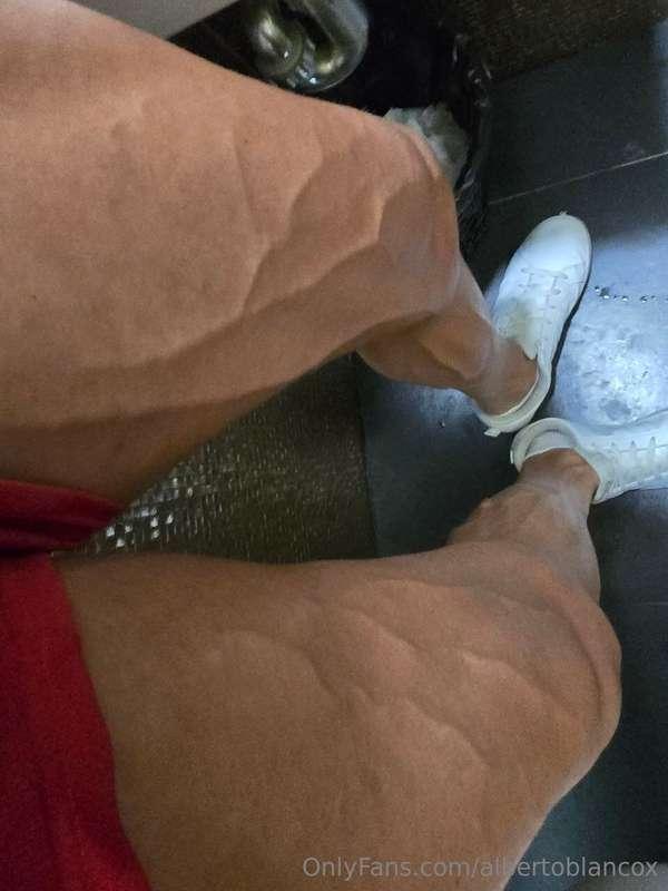 Seguimos 💪🏋️‍♂️🦵We continue 💪🏋️‍♂️🦵