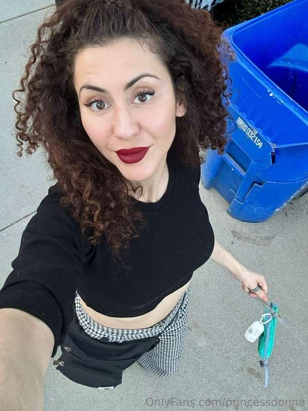 Do you like to go out or stay in? 🙈🥵