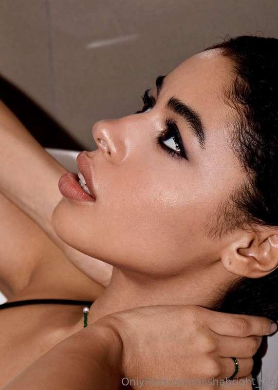 Do you like this kind of photo? 🍓 Rate it if Y🥰