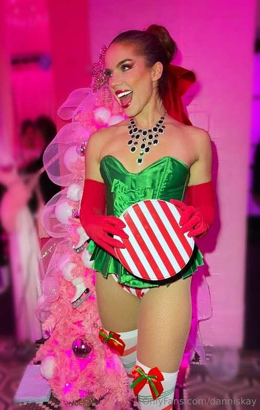 My face when I get the gifts I asked for  😍🎁🎄😍🎁🎄