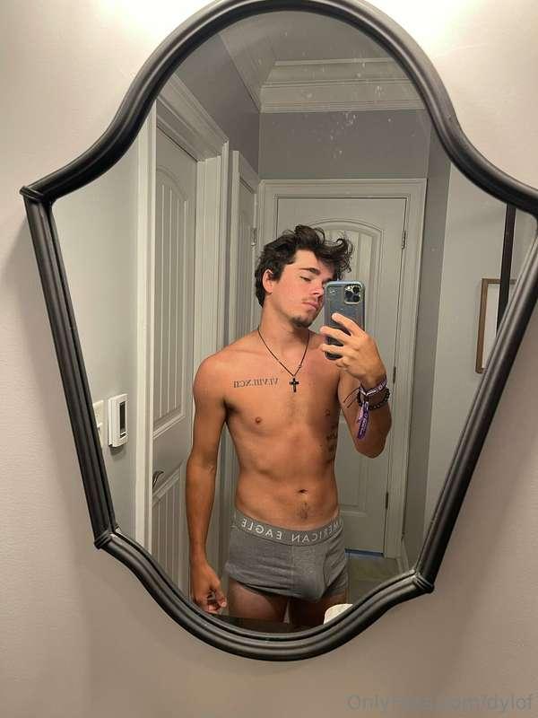 Who else woke up hard asf🥵😈
