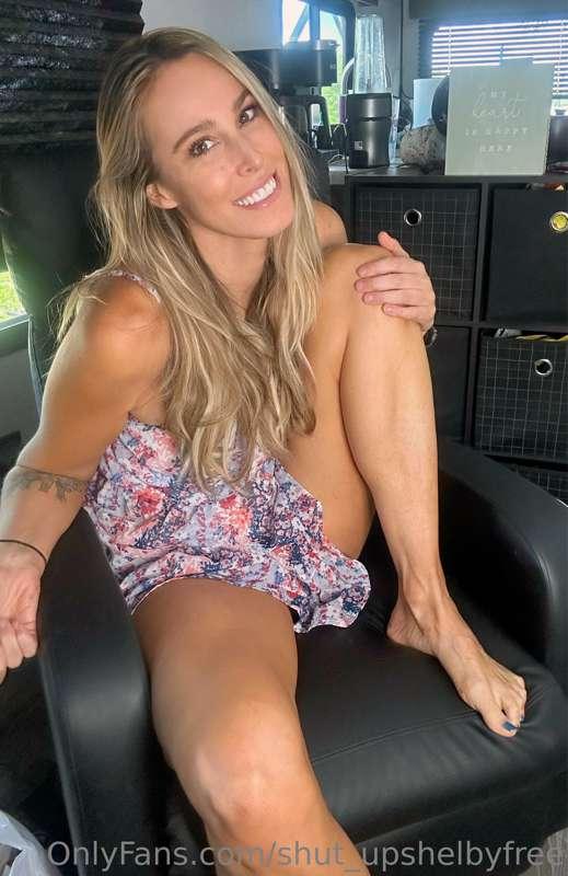 Happy Friday friends