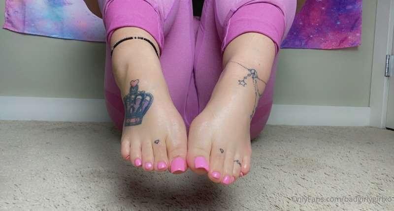I bet I could make you a 🦶🏻 Guy 😈