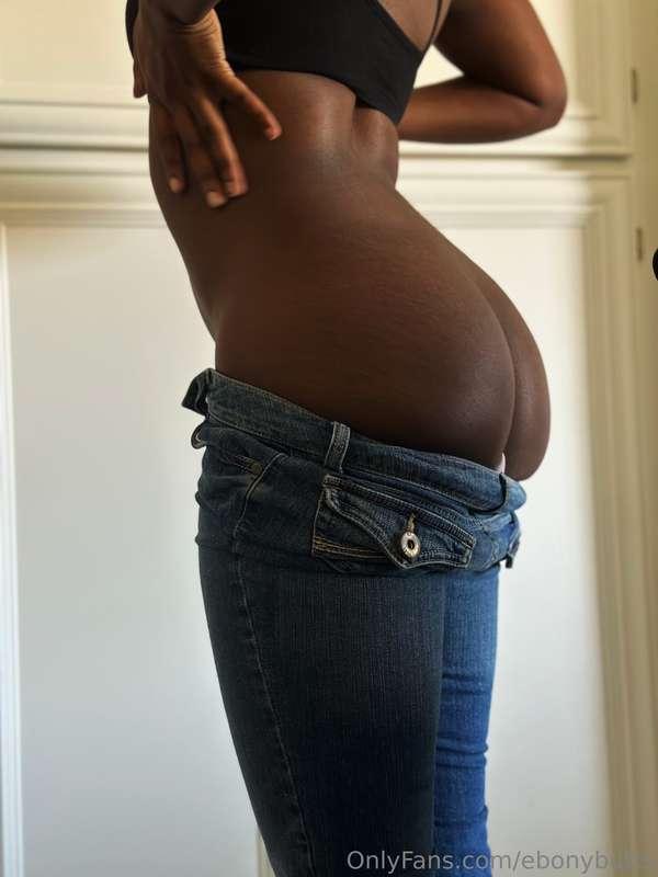 ebonybutts image #1