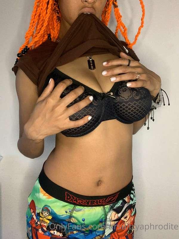 Unlock this photo shoot’s Titty drop Cutie❤️ Comment 🫣