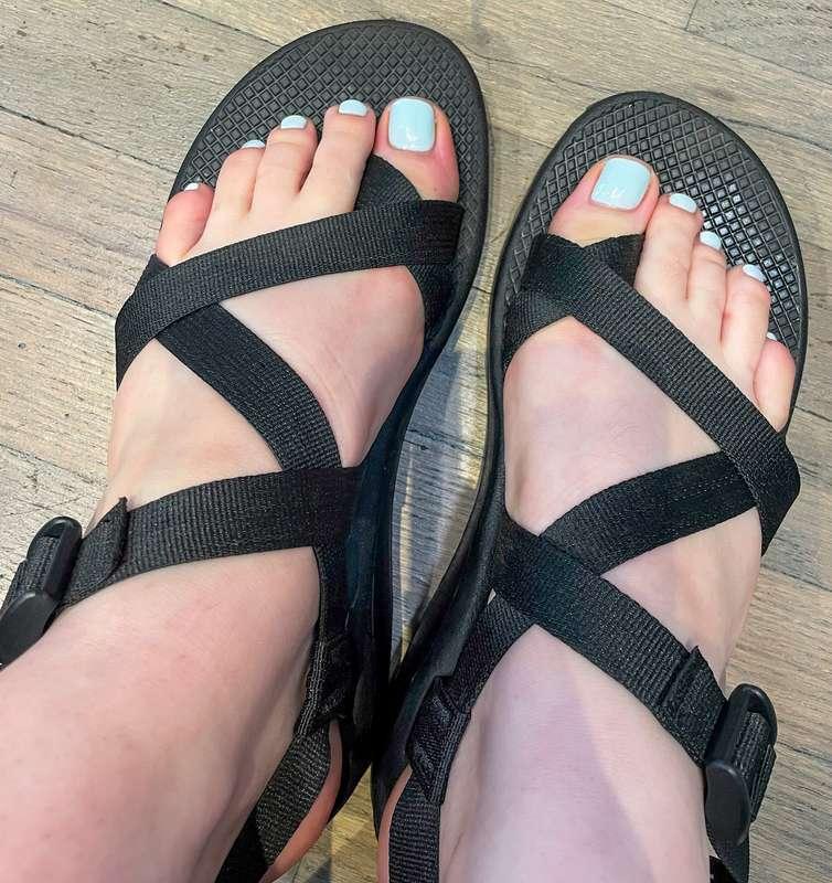 Thank you to those who sponsored my recent pedicure! I'm obs..