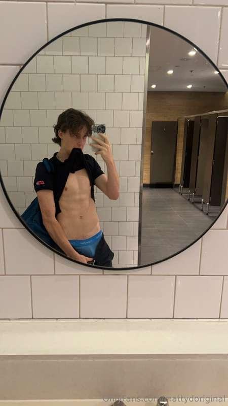 Im your boy next door 😘