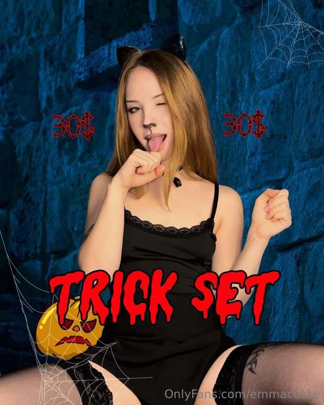 🎃 TRICK OR TREAT?🎃🤩 I will give the first 3 fans 40 PHOTOS a..