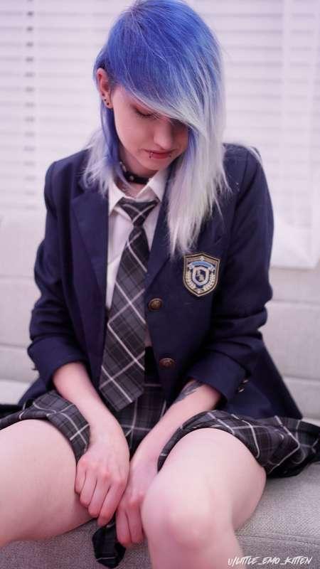 little_emo_kitten image #3
